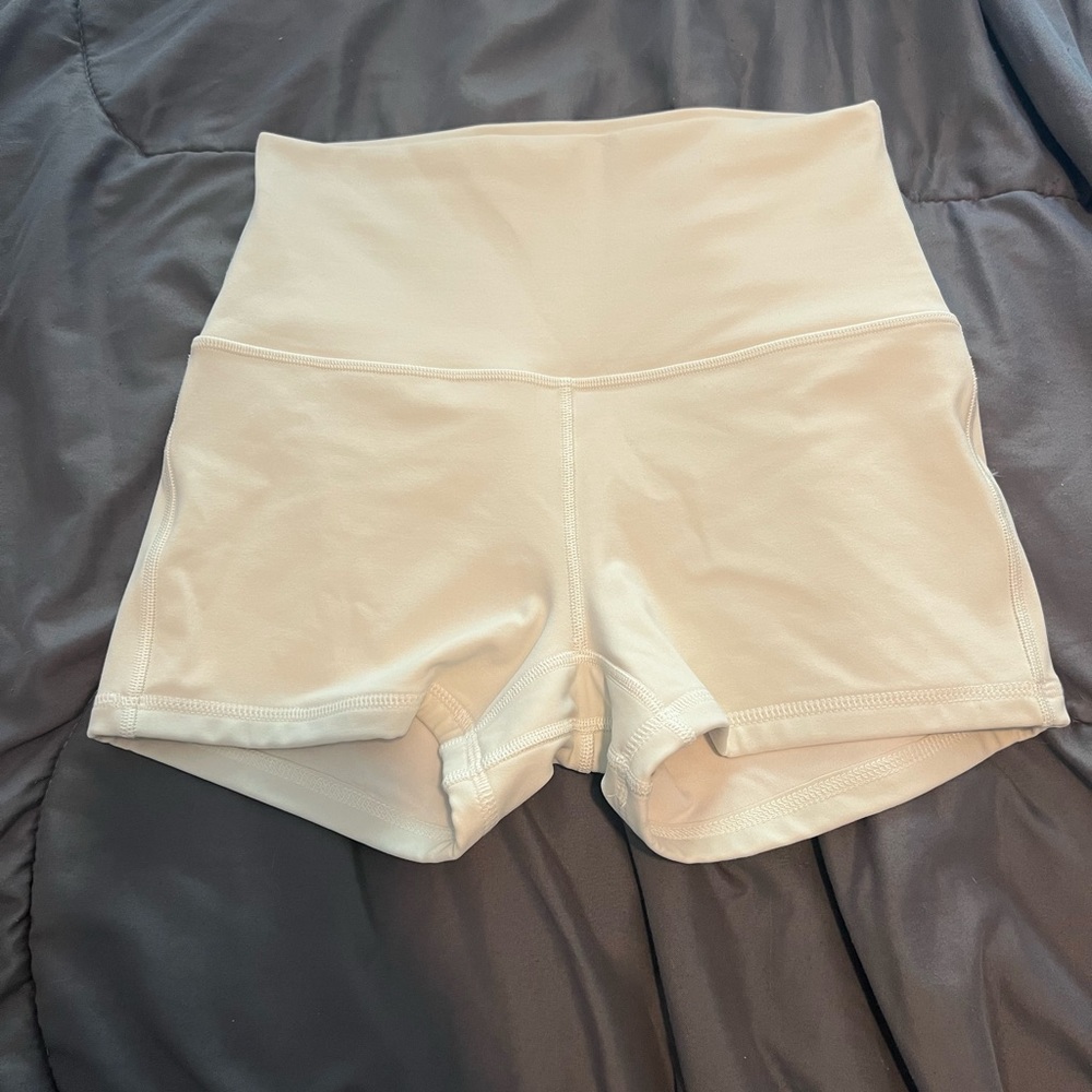 DISCONTINUED Lululemon Bone colored biker shorts